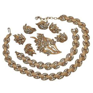 Vintage Crown Trifari Brushed Gold Bracelet Earrings Brooch Set Parure